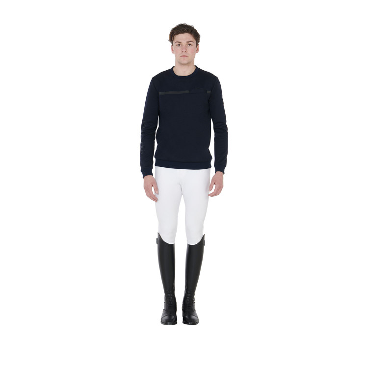 Suéter em interlock masculino com gola redonda Equestro Suéter em interlock masculino com gola redonda Equestro