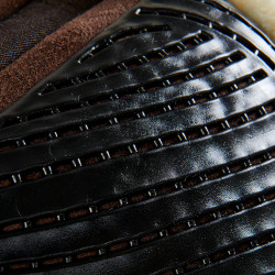 Amortecedor MF-S JCCS-S CW-CS Suécia e Pele de Carneiro Ecológica Acavallo Marrom / natural Castanho Amortecedor MF-S JCCS-S CW-CS Suécia e Pele de Carneiro Ecológica Acavallo Marrom / natural Castanho