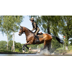 Tapete LeMieux Camurça Close Contact Quadrado Alpino Castanho