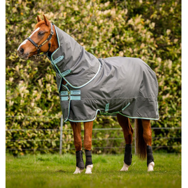 Capa Horseware Amigo Hero Ripstop Plus com cobre-pescoço 200g Capa Horseware Amigo Hero Ripstop Plus com cobre-pescoço 200g