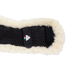 Capa de cilha clássica em gel e pele de carneiro sintética Acavallo Natural Castanho