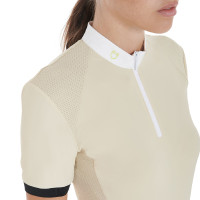 Polo de competição feminino corte slim com recortes contrastantes nos ombros Equestro Bege Polo de competição feminino corte slim com recortes contrastantes nos ombros Equestro Bege