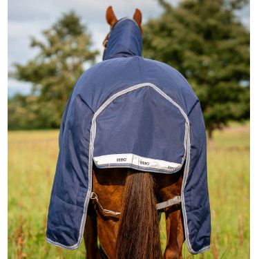 Capa Horseware Rhino Plus Turnout 0g Marinho / cinza titânio / azul clássico Azul-marinho Capa Horseware Rhino Plus Turnout 0g Marinho / cinza titânio / azul clássico Azul-marinho
