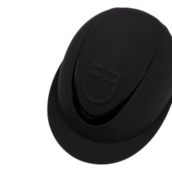 Capacete feminino com viseira larga e logotipo em relevo Equestro Preto Capacete feminino com viseira larga e logotipo em relevo Equestro Preto