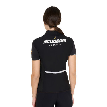 Colete feminino slim fit da coleção Scuderia em tecido técnico Equestro Preto