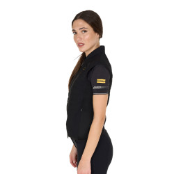 Colete feminino slim fit da coleção Scuderia em tecido técnico Equestro Preto