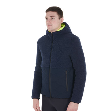Casaco impermeável masculino com inserções em tecido Teddy Equestro Casaco impermeável masculino com inserções em tecido Teddy Equestro