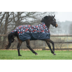 Cobertura highneck HKM Norwich 600D 100g Azul com padrão de estrelas Motivos Cobertura highneck HKM Norwich 600D 100g Azul com padrão de estrelas Motivos