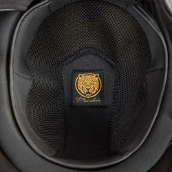 Capacete EQ3 Pardus Smooth Top com ajuste de roda Back on Track Preto com brilhos