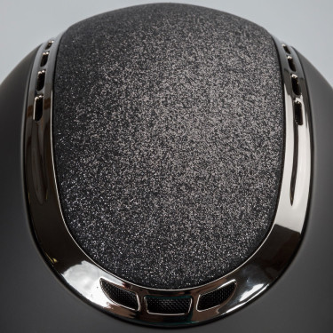 Capacete EQ3 Pardus Smooth Top com ajuste de roda Back on Track Preto com brilhos Capacete EQ3 Pardus Smooth Top com ajuste de roda Back on Track Preto com brilhos