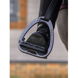 Estribos LeMieux Vector Balance Carbono Cinzento Estribos LeMieux Vector Balance Carbono Cinzento