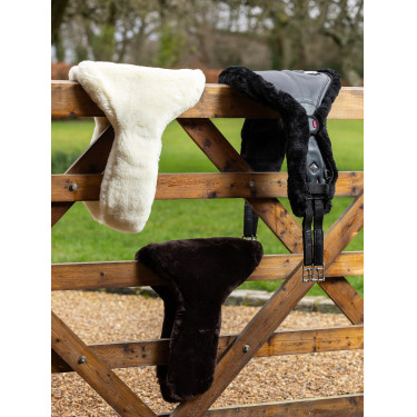 Gurtenschutz LeMieux Anatomic Merino+ Natural Castanho Gurtenschutz LeMieux Anatomic Merino+ Natural Castanho