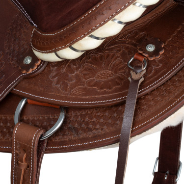 Sela western Lakota com aba redonda gravada e fio de prata Castanho