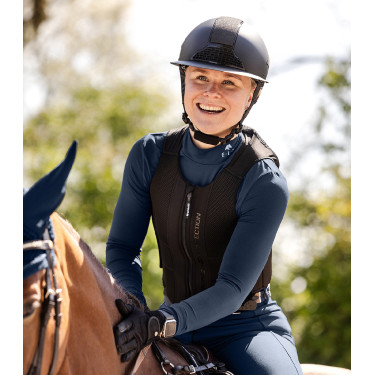 Capacete Swing H24 Lady shine Brilho preto, fosco Capacete Swing H24 Lady shine Brilho preto, fosco