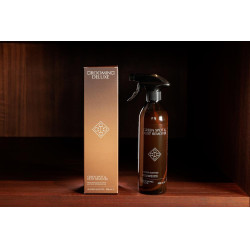 Removedor de manchas verdes e poeira Amêndoa Grooming Deluxe by Kentucky Removedor de manchas verdes e poeira Amêndoa Grooming Deluxe by Kentucky