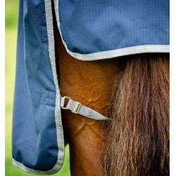 Cobertura Amigo Ripstop Horseware 900D Plus Turnout 200g Marinho / cinza titânio Azul-marinho Cobertura Amigo Ripstop Horseware 900D Plus Turnout 200g Marinho / cinza titânio Azul-marinho