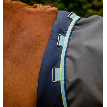 Capa Horseware Amigo Hero Ripstop Turnout forrada com polar 50g Capa Horseware Amigo Hero Ripstop Turnout forrada com polar 50g