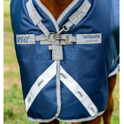 Capa Horseware Amigo® Bravo 12 Plus Lite 0g 1200D Marinho / cinza titânio / prata Azul-marinho Capa Horseware Amigo® Bravo 12 Plus Lite 0g 1200D Marinho / cinza titânio / prata Azul-marinho