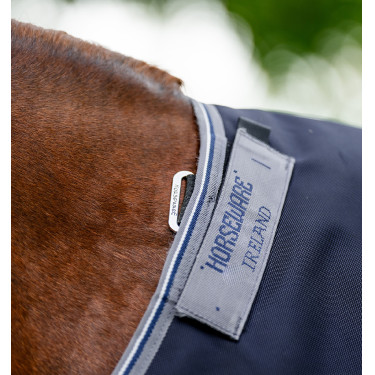 Capa Horseware Rambo 1680D Turnout 0g Marinho / tempestade / cinza prateado Capa Horseware Rambo 1680D Turnout 0g Marinho / tempestade / cinza prateado
