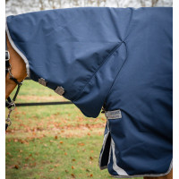 Capa Horseware Amigo 1200D Integrated Turnout 250g Marinho / cinza titânio / prata Azul-marinho Capa Horseware Amigo 1200D Integrated Turnout 250g Marinho / cinza titânio / prata Azul-marinho