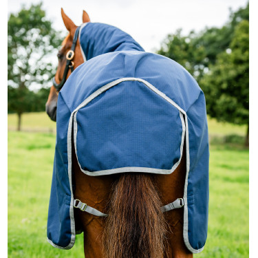 Cobertura Amigo Ripstop Horseware 900D Plus Turnout 200g Marinho / cinza titânio Azul-marinho Cobertura Amigo Ripstop Horseware 900D Plus Turnout 200g Marinho / cinza titânio Azul-marinho