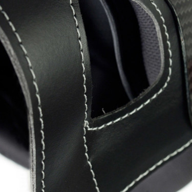 Capacete Finn-Tack Elite fibras de carbono Preto