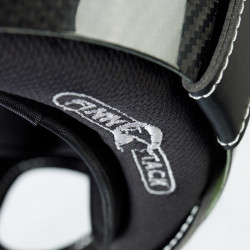 Capacete Finn-Tack Elite fibras de carbono Preto
