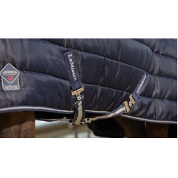 Cobertura LeMieux Arika Stable-Tek 200 g Marinho Azul-marinho Cobertura LeMieux Arika Stable-Tek 200 g Marinho Azul-marinho