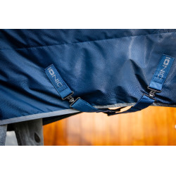 Cobertura de estábulo Horseware Ionic Therapy 50g Bleu imperial / argent /Marine Azul Cobertura de estábulo Horseware Ionic Therapy 50g Bleu imperial / argent /Marine Azul