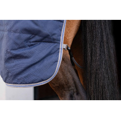Cobertura de estábulo Horseware Rhino 350g VL Preto / cinza titânio / azul clássico Cobertura de estábulo Horseware Rhino 350g VL Preto / cinza titânio / azul clássico