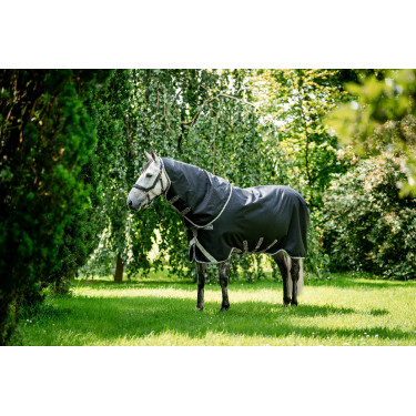 Capa Horseware Amigo 1200D Turnout Plus 50g Preto / cinza titânio / prata Capa Horseware Amigo 1200D Turnout Plus 50g Preto / cinza titânio / prata