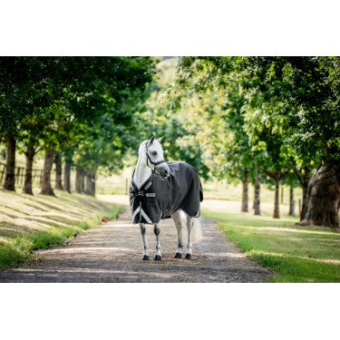 Capa Horseware Rambo 1680D Turnout 100g Preto / tempestade / cinza prateado Capa Horseware Rambo 1680D Turnout 100g Preto / tempestade / cinza prateado