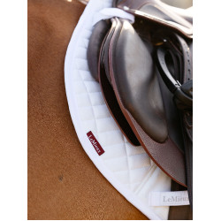 Almofada amortecedora LeMieux Square Close Contact Self-Cool Branco Almofada amortecedora LeMieux Square Close Contact Self-Cool Branco