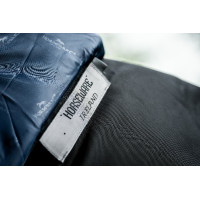 Capa Horseware Rambo 1680D Turnout Plus 100g Marinho / tempestade / cinza prateado Azul-marinho Capa Horseware Rambo 1680D Turnout Plus 100g Marinho / tempestade / cinza prateado Azul-marinho