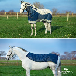 Capa Horseware Rambo Summer Series V-Front Marinho / cinza Azul Capa Horseware Rambo Summer Series V-Front Marinho / cinza Azul