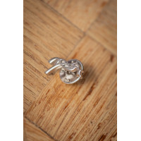 Pin Pénélope Abbie Prateado