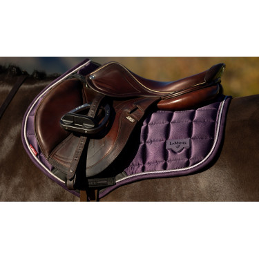 Sela de equitação LeMieux Loire Close Contact Square CSO Zimbro Violeta Sela de equitação LeMieux Loire Close Contact Square CSO Zimbro Violeta