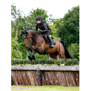 Sela de equitação LeMieux Loire Close Contact Square CSO Preto