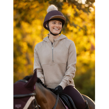 Gorro com pompom removível LeMieux Clássico Ameixa escura Violeta Gorro com pompom removível LeMieux Clássico Ameixa escura Violeta