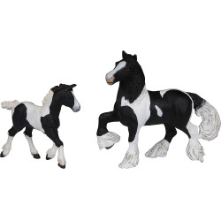 Figura de Poldro Cob Irlandês preto Papo Figura de Poldro Cob Irlandês preto Papo