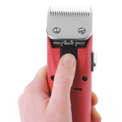 Tosquiadeira FAV5 Aesculap Vermelho