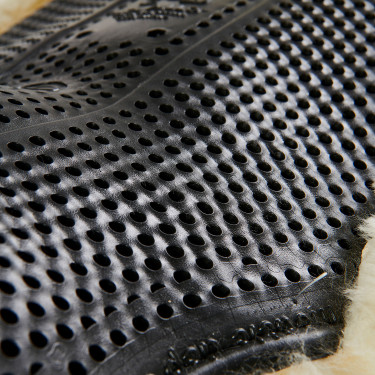 Amortecedor misto Close Contact Acavallo Classic com lã integral Preto / natural