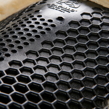 Amortecedor traseiro de camurça com lã de carneiro e dianteiro em gel Acavallo Preto / natural