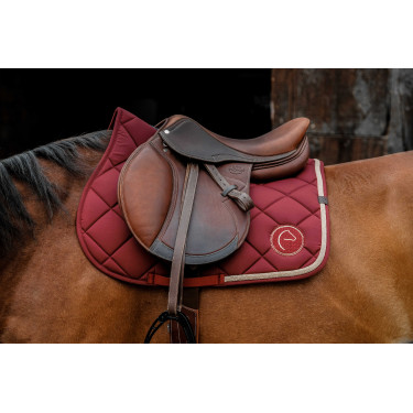 Almofada de sela Equithème Badge 2.0 Bordéus Bordô Almofada de sela Equithème Badge 2.0 Bordéus Bordô