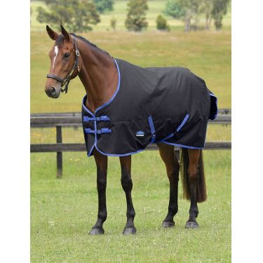Manta Weatherbeeta ComFiTec Tyro Turnout 220g Preto / cobalto Manta Weatherbeeta ComFiTec Tyro Turnout 220g Preto / cobalto