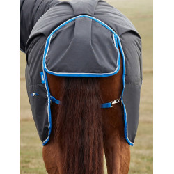 Cobertura Weatherbeeta ComFiTec Tyro Turnout 220g Combo com pescoço Preto / cobalto