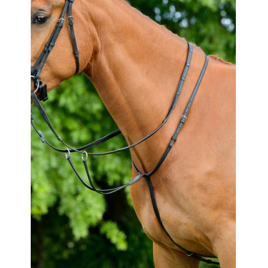 Martingale Collegiate ComFiTec Opulux com roldana Preto Martingale Collegiate ComFiTec Opulux com roldana Preto