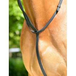 Martingale Collegiate ComFiTec Opulux com roldana Preto Martingale Collegiate ComFiTec Opulux com roldana Preto