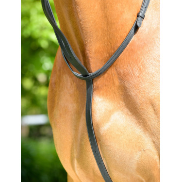 Martingale Collegiate ComFiTec Opulux com roldana Preto Martingale Collegiate ComFiTec Opulux com roldana Preto