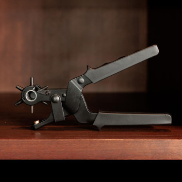 Alicate Perfurador Extra Forte Grooming Deluxe da Kentucky Preto Alicate Perfurador Extra Forte Grooming Deluxe da Kentucky Preto